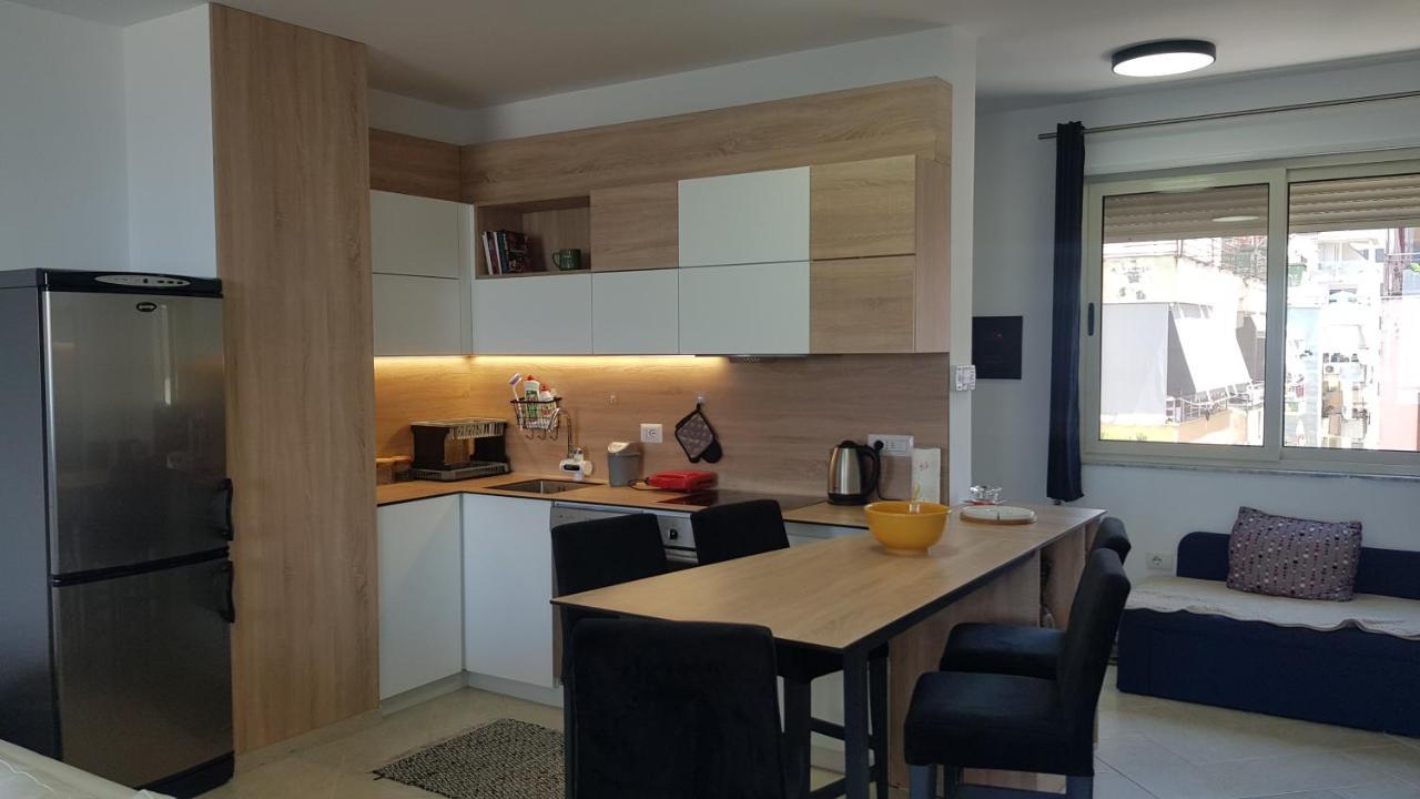 M&I Beach Apartment With Sea View Durrës Exterior foto