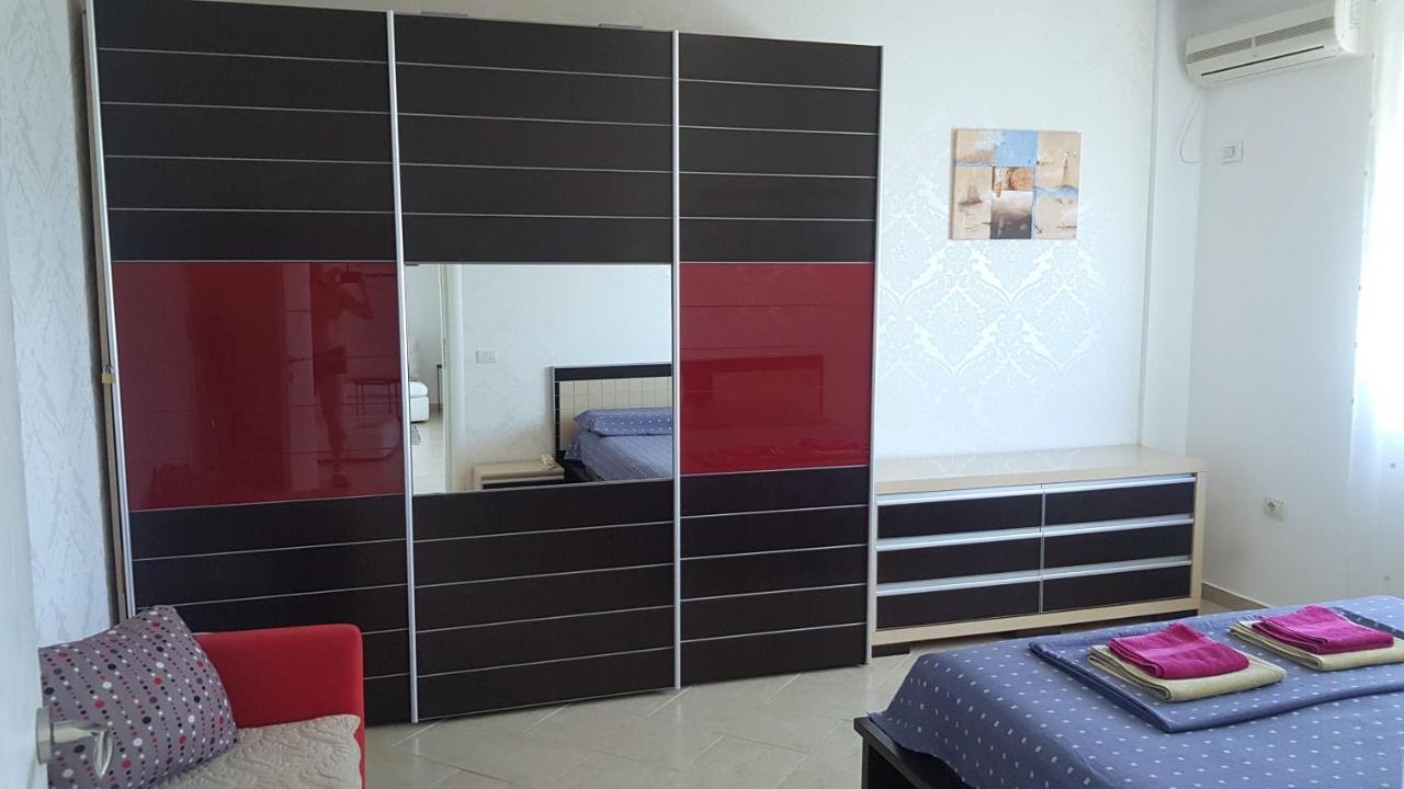 M&I Beach Apartment With Sea View Durrës Exterior foto